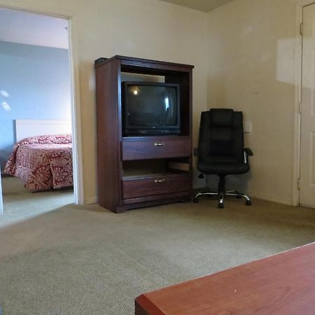 Madison Suites Motel พอร์ตแลนด์ ภายนอก รูปภาพ